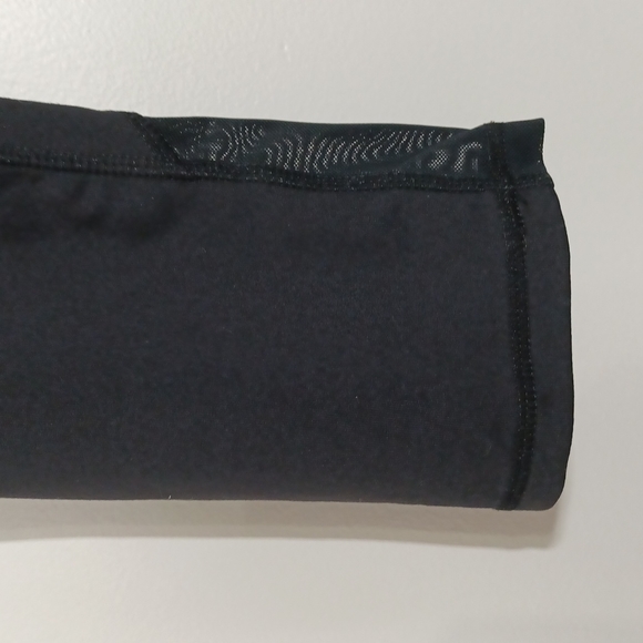 ✨3/$25✨Pure & Simple Cropped Leggings - S - Picture 5 of 7